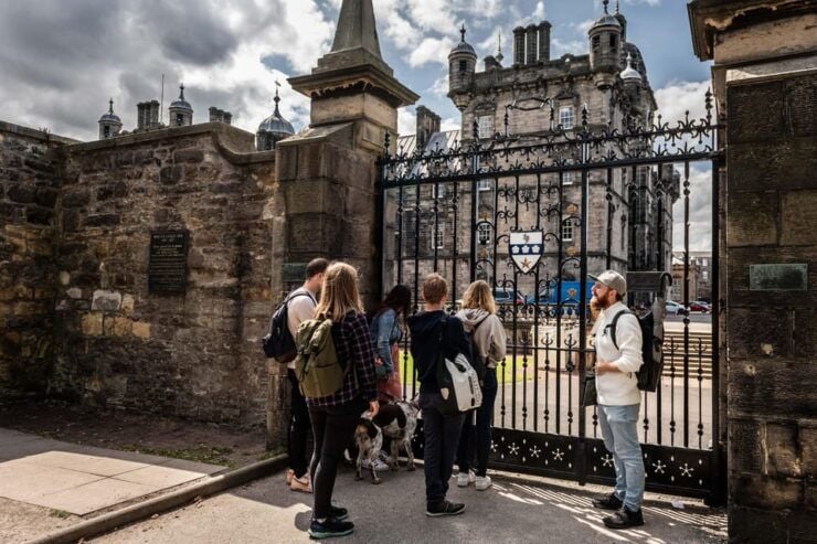 Edinburghs Best Harry Potter Tour & Premium Whisky Tasting - Itinerary Highlights