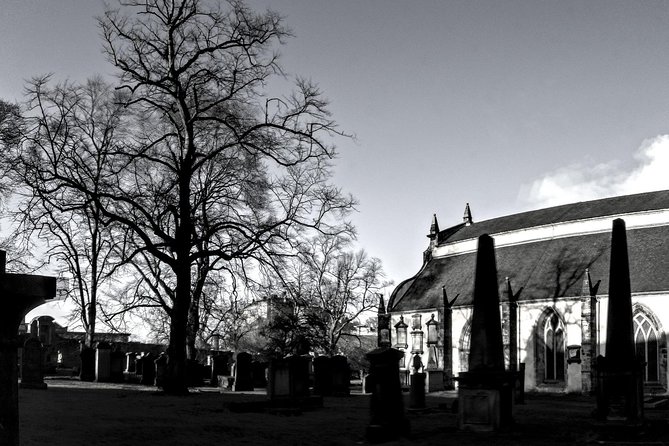 Edinburghs Dark Side, Walking Tour - Meeting Point and Logistics