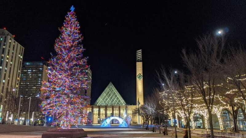 Edmonton: Festive Private Christmas Walking Tour - Who Is This Tour Best For?