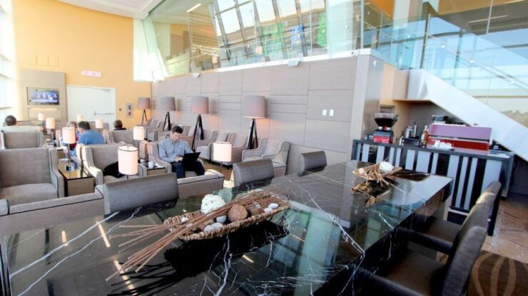 Edmonton International Airport (YEG): Premium Lounge Entry - Lounge Location and Access