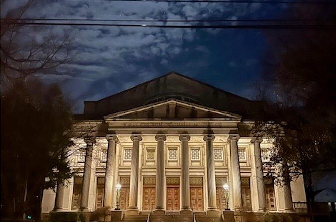 Eerie Old Louisville Photo Tour with Welcome Cocktail - Practical Considerations