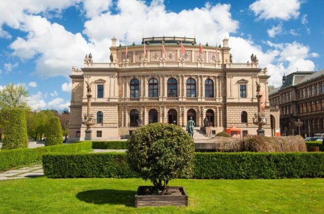 Effortless E-Bike Tour of Prague Old, Lesser and New Towns - 2-Hour E-Bike Tour Description
