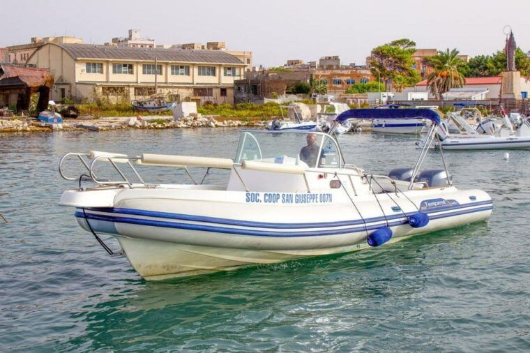 Egadi Islands Excursion: A Day by Dinghy Trapani Favignana Levanzo - Included Amenities and Services