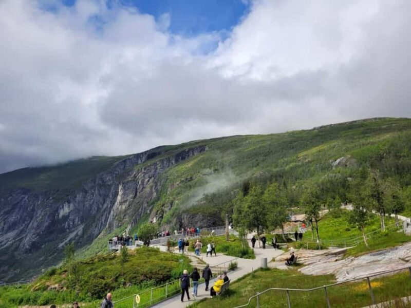 Eidfjord: Vøringsfossen Waterfall Roundtrip Transfer 2B - Who Would Love This Experience?