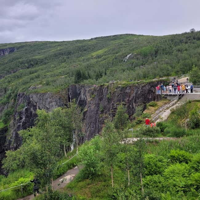 Eidfjord: Vøringsfossen Waterfalls Round-Trip Shuttle - Practical Tips for the Tour