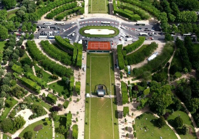 Eiffel Tower Access With Host - Booking and Pricing Details