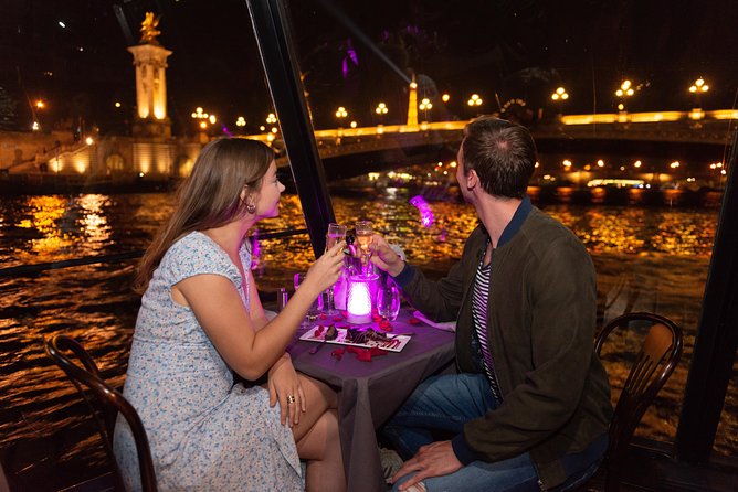 Eiffel Tower Experience With Dinner at the 1st Floor and Seine River Cruise - Meeting and Pickup Details
