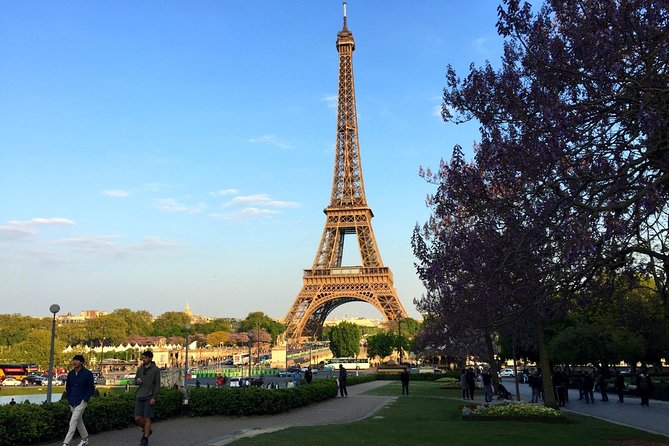 Eiffel Tower Guided Tour With Optional Access to the Summit - Cancellation Policy and Traveler Requirements