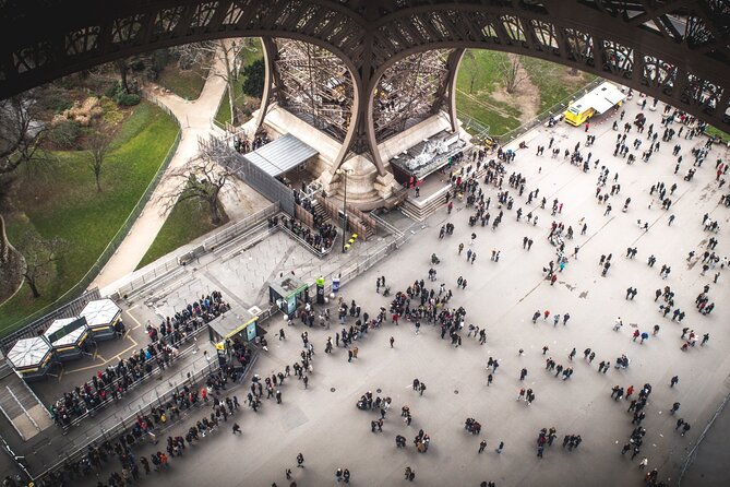 Eiffel Tower Guided Tour: With Summit and Cruise Options - Meeting and Pickup