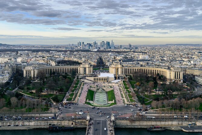 Eiffel Tower Guided Tour: With Summit and Cruise Options - Summit Access Option
