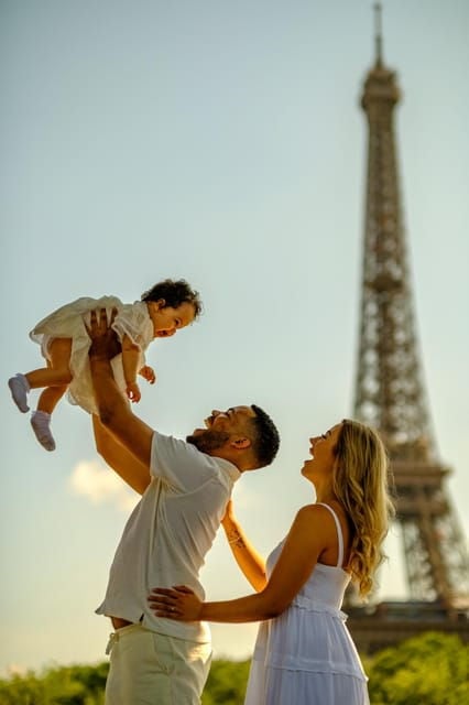 Eiffel Tower Privat Photoshoot - What to Expect During the Photoshoot