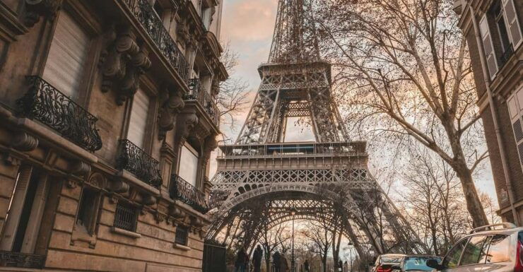 Eiffel Tower Reserved Access With Photoshoot Stops - Tour Pricing and Details