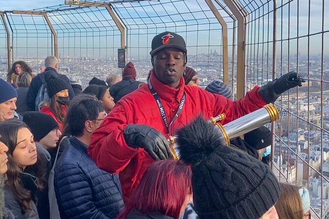 Eiffel Tower TOUR and BUS TOUR With a Guide - Exploring Paris on a Bus Tour