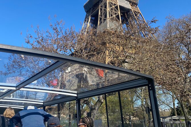 Eiffel Tower TOUR and BUS TOUR With a Guide - Common Questions
