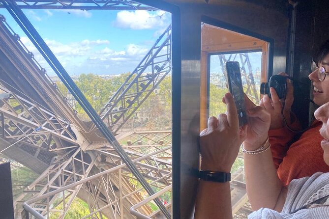 Eiffel Tower Tour With a Guide and Elevator Access - Pricing and Booking Options