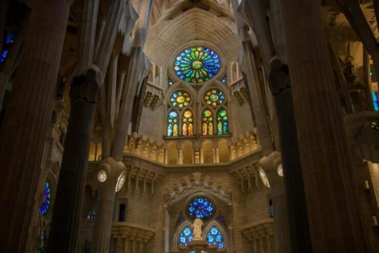 Eixample and Gaudis Sagrada Familia Small Group Tour - Activity Description