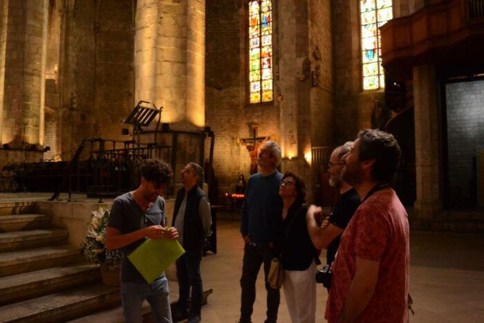 El Born: Basilica of Santa María Del Mar Tour & Terrace Access - Exploring the Basilica