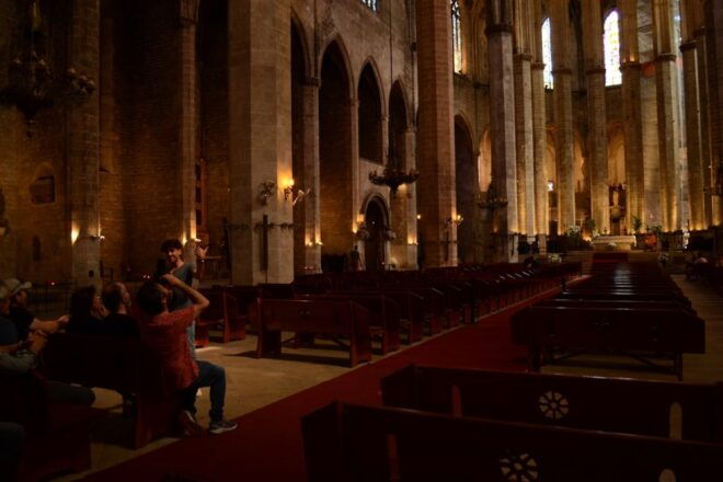 El Born: Santa María Del Mar Basilica Tour & Terrace Experience - Description and History