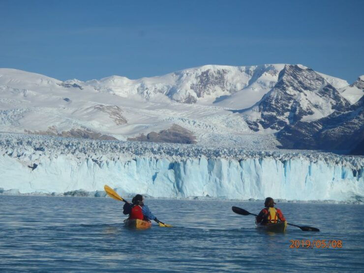 El Calafate: Perito Moreno Kayak Experience With Transport - Experience Highlights