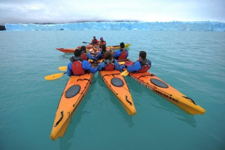 El Calafate: Perito Moreno Kayak Trip With Gear and Lunch - Experience Highlights