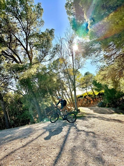 El Chorro: Hike Caminito Del Rey + E-Bike Guided Tour 2h - Common Questions