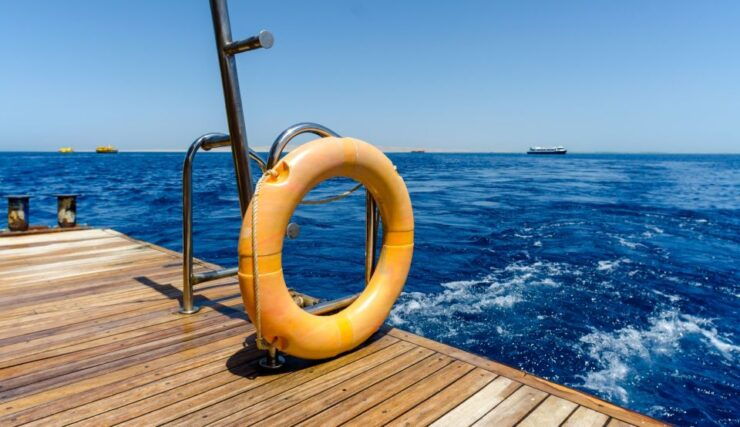 El Gouna: Dolphin Watching Boat Tour With Snorkeling & Lunch - Pickup and Transportation Details