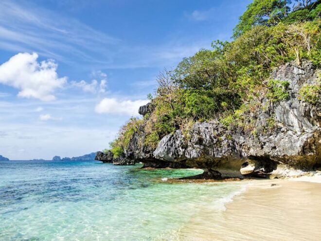 El Nido: Full-Day Premium Island Hopping Catamaran Cruise - Location