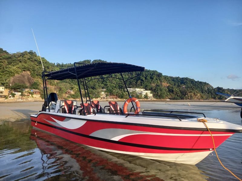 El Nido Half-Day Small Group Island Hopping Tour - A speedboat changes the pace of island hopping