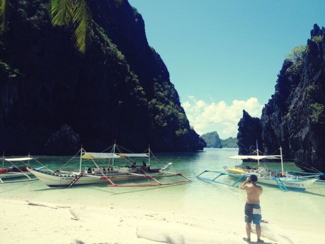 El Nido: Hidden Beaches and Lagoons Boat Hopping Tour D - Review Summary