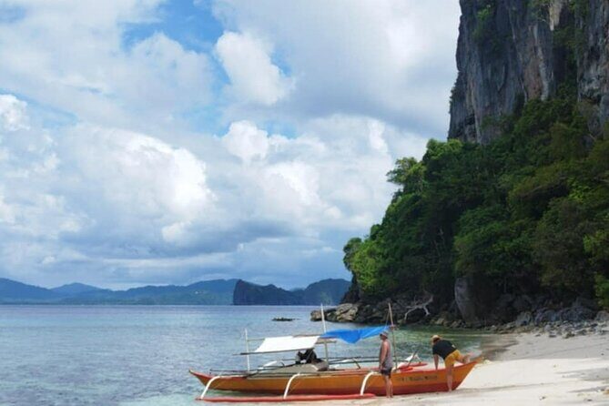 El Nido Palawan fishing with local Fisherman with lunch - An In-Depth Look at the Experience