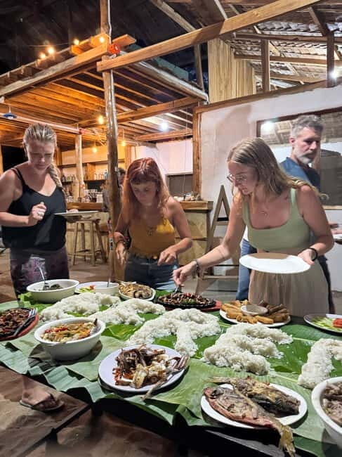 El Nido, Sibaltan: Family Dinner, Bonfire and Karaoke - FAQs