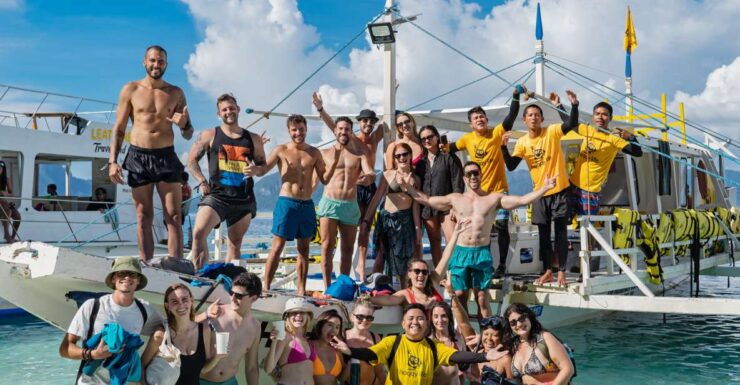 El Nido Social Island Hopping Tour a With Lunch and Photographer - Tour Details