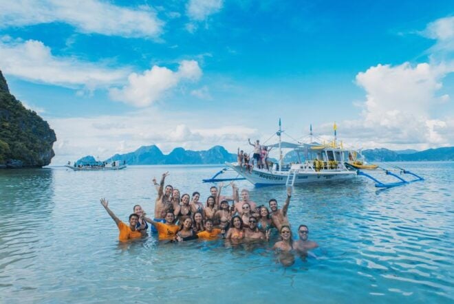 El Nido Social Island Hopping Tour a With Lunch and Photographer - Itinerary
