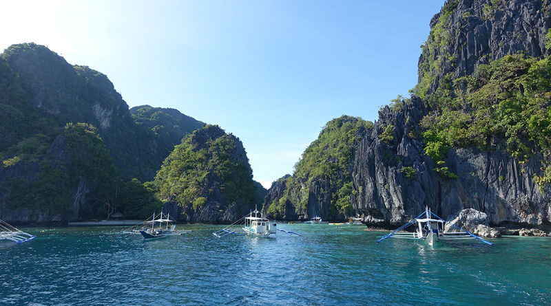 El Nido Tour B Caves & Islands - Snake Island and its shifting sandbar