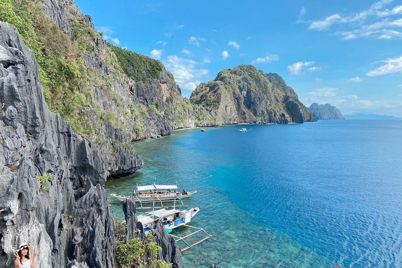 El Nido Tour D Lagoons & Beaches - Lunch, fees and the real cost of the day