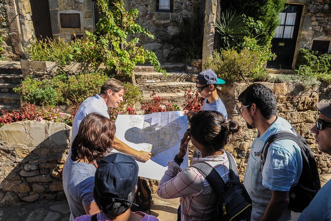 El Original Girona Y Costa Brava Tour En Grupo Pequeño Recogida En El Hotel - Important Information