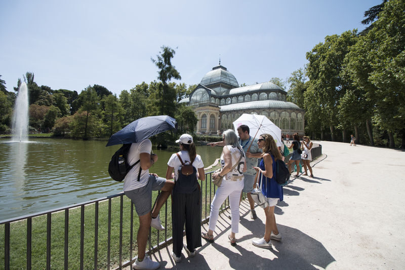 El Retiro Park Guided Walking Tour in Madrid - The 10:00 start and the duration question