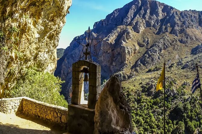 Elafonisi Beach & Agia Sofia Cave Day Tour - Features of Elafonisi Beach