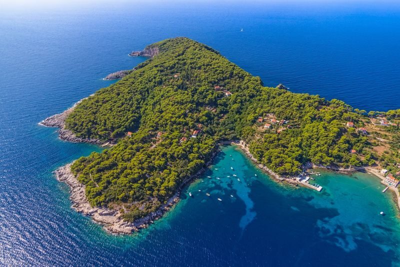 Elaphite Islands Boat Tour from Dubrovnik - Kolocep: medieval details and island architecture