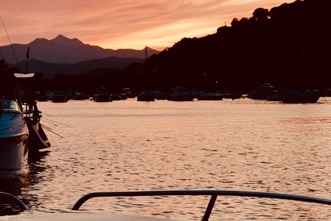 Elba Island - Swimming on the Boat With an Aperitif at Sunset - Private - Common Questions