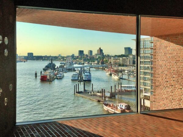 Elbphilharmonie Highlights, Plaza & Surroundings - Common Questions