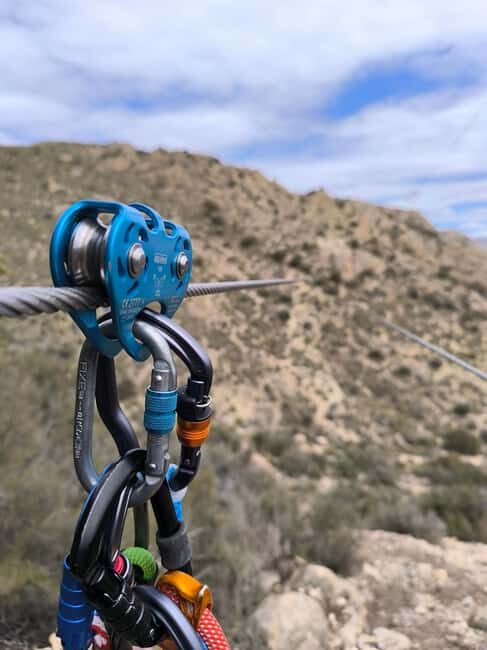 Elda: El Bolón via ferrata with zip line and abseiling - The Highlights in Detail