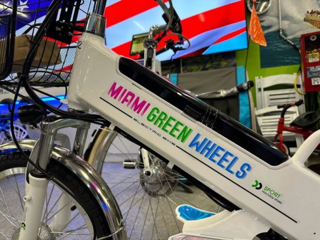 Electric Bike KidCruiser Rental in Miami Beach - Exploring Miami Beach on an Electric KidCruiser Bike