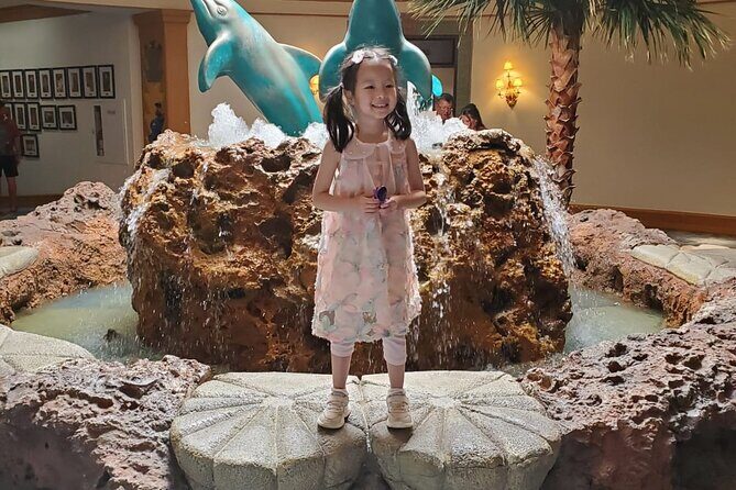 Electric Bus tour of Nassau with sampling of local food & drinks - Good To Know