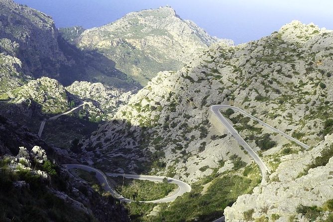 Electric Mountain Bike in Mallorca - Exploring Mallorcas Scenic Landscapes on an Electric Mountain Bike