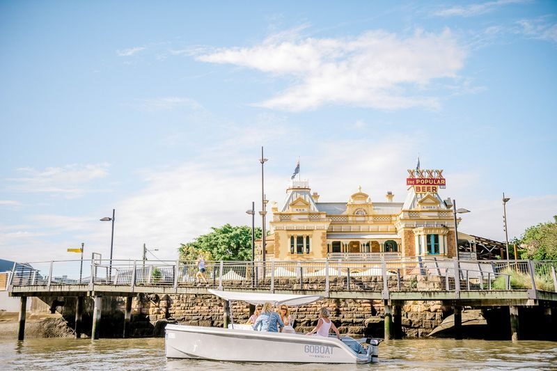 Electric Picnic Boat Rental in Brisbane - Picking one, two or three hours