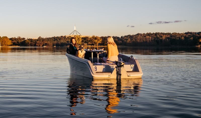 Electric Picnic Boat Rental in Canberra - Steering, safety and the pace of the outing
