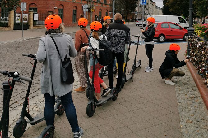 Electric Scooter Tour: Full Tour (Old Town + Shipyard) - 2,5-Hour - Cancellation Policy