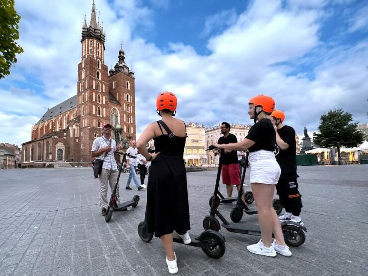 Electric Scooter Tour: Jewish Quarter - 2-Hours of Magic! - Activity and Duration