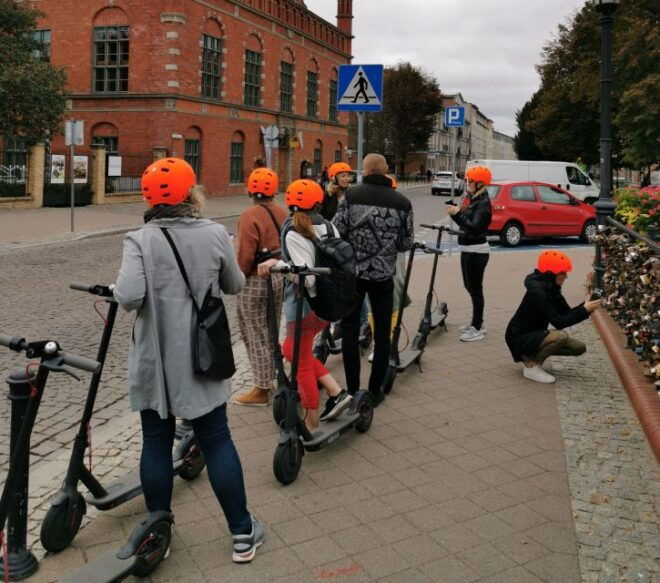 Electric Scooter Tour: Jewish Quarter - 2-Hours of Magic! - Scooter Details